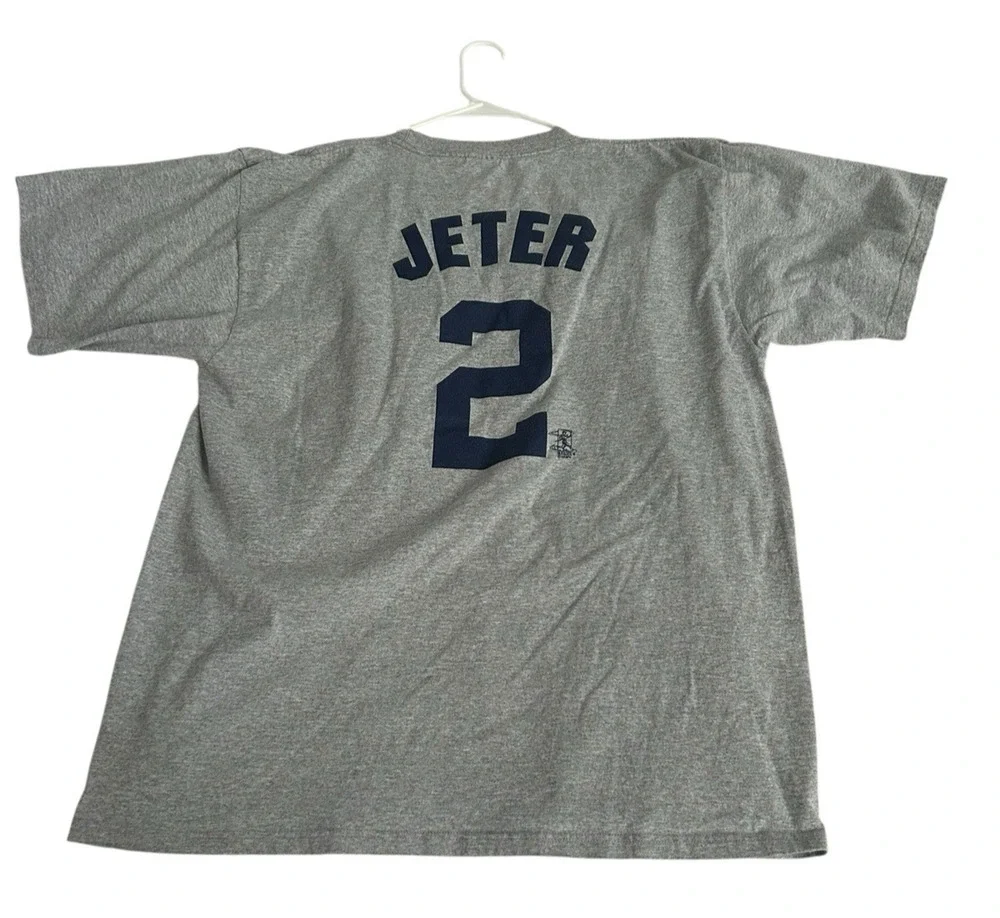 Vtg NY Yankees T Shirt XXL Mens Jeter #2 Short Sleeve Gray Baseball Majestic Old